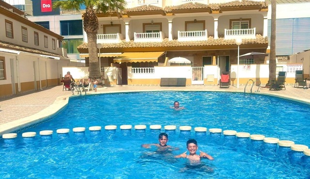 Luxuriously Equipped Villa with Large Pool. 5 mins from Lovely Fine Sandy Beach