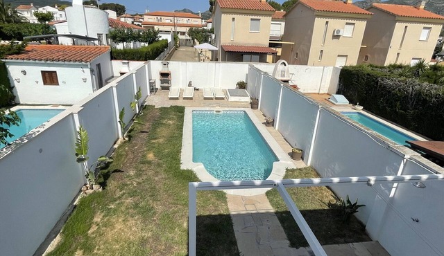 Luxury Villa with Private Pool, 3 Bedrooms