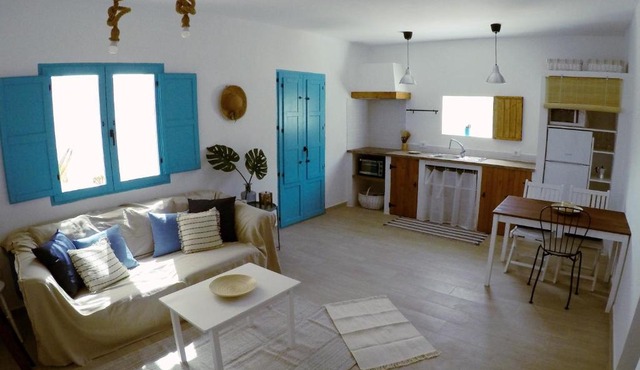 Mediterranean Countryside House, El Medano.