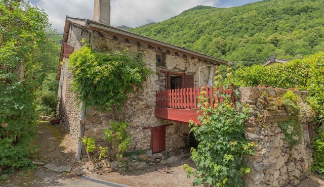 Mountain Cottage Sarradeil