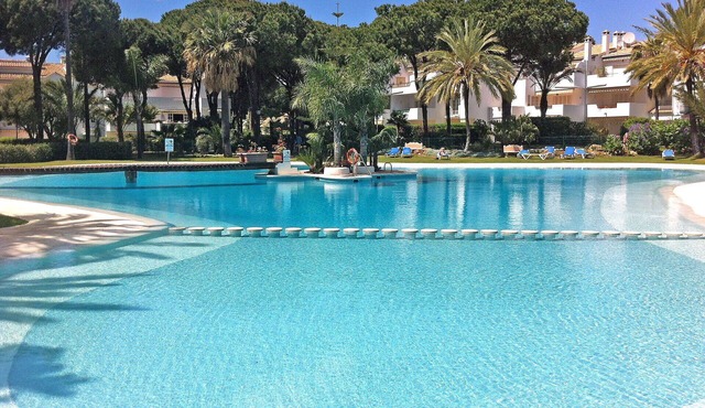 Nice apartment for 4 people with WIFI, pool, A/C, TV and terrace