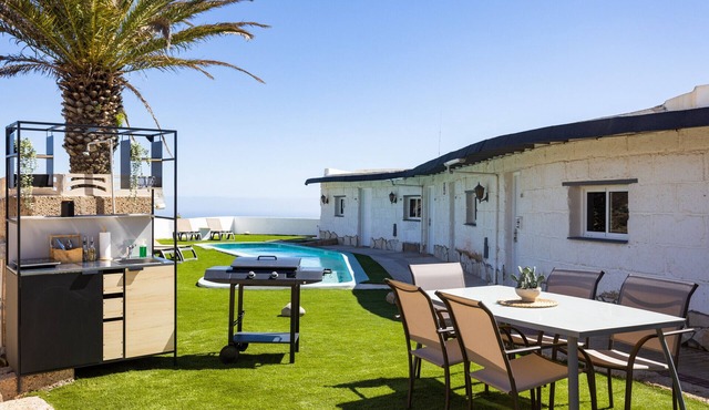 Oasis Tenerife studio B