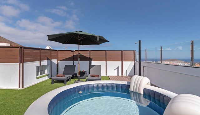 One Life One Dream House – Sea View Apartment with Wi-Fi and Air Conditioning