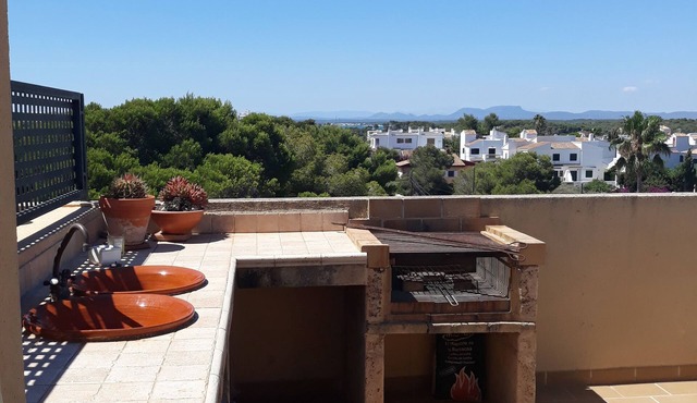 Penthouse: Private terraces with Bbq, shower and great view.WIFI, A/C, TVsat