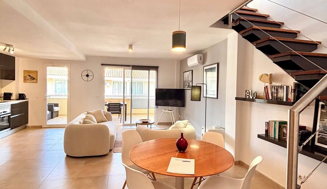 Penthouse: private terraces, WIFI , A/Cond. (C/W), TVsat.