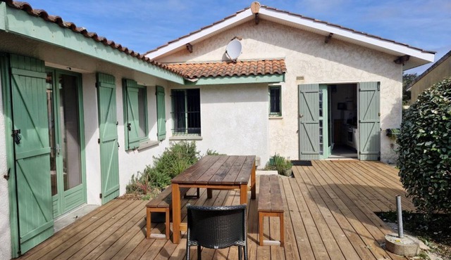 Pleasant type 4 vacation home in the South of France