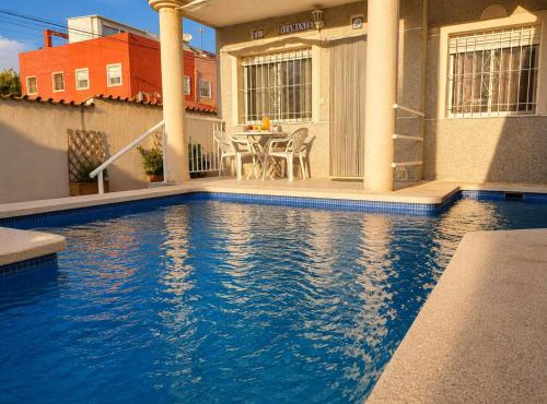 Pool Bungalow Ness