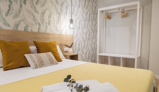 Port Suite VII | 6 Guests | AC & WiFi | 15 min Ciudad Artes