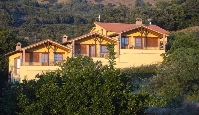 Rural Holiday Home in Casas Del Monte