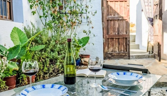 Schöne Ferienwohnung in Iznájar mit Garten, Terrasse und Grill by Interhome