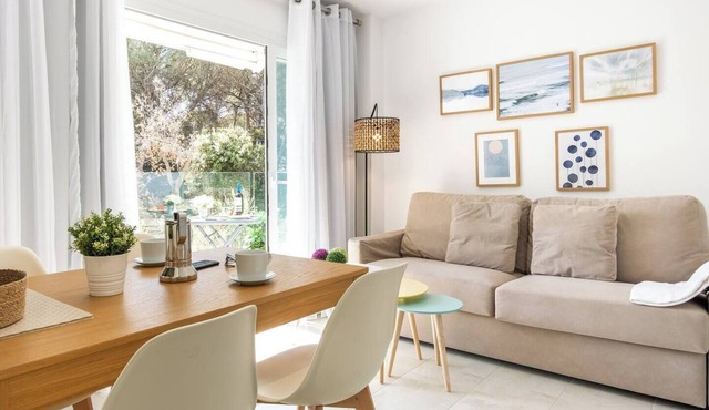 Sea apartment 1A with pool, 2 min. canyamel beach