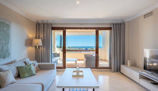 Stunning full seaview apartment within gated community in quiet El Paraiso area
