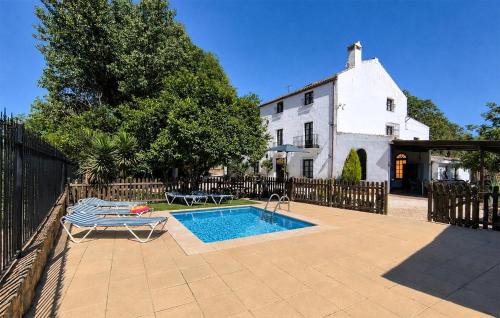 Stunning Home In Alcala La Real