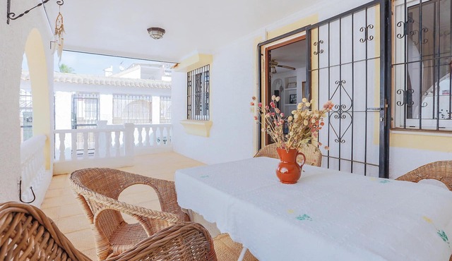 Stunning home in Los Alcázares with WiFi