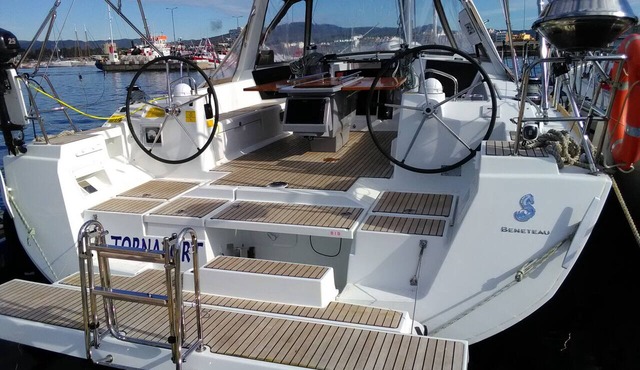 Sun-Kissed Sailing Adventure in Cataluña