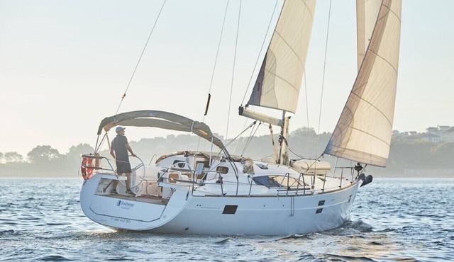 Sun-Kissed Sailing Adventure in Vigo, Galicia