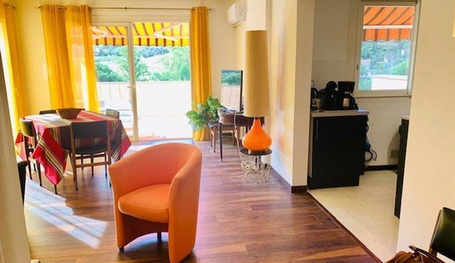 Sunny F3 with Terrace, A/C, Wi-Fi, Garage near Spa and City Center