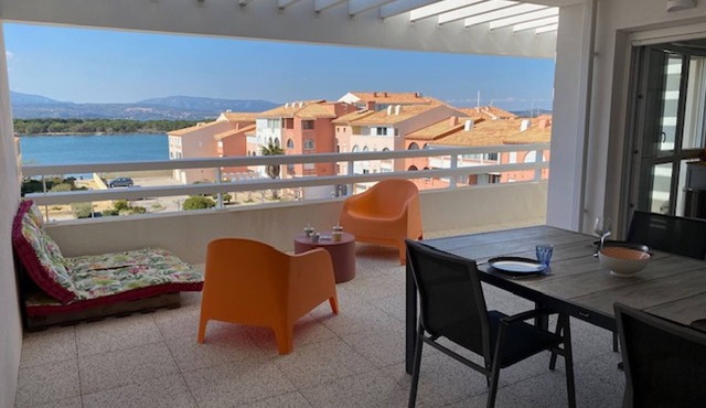 Superb T4 Duplex Aircon 6/7 Pers, Wifi, Parking