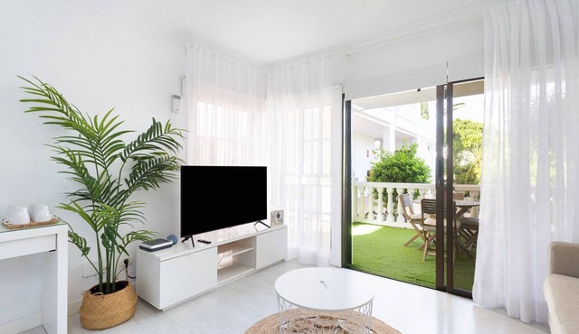 The White apartment in Amarilla Golf