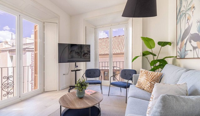 Thyssen Boutique Apartment 2A