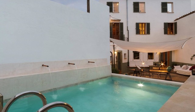 Townhouse Can Felip by SunVillas Mallorca