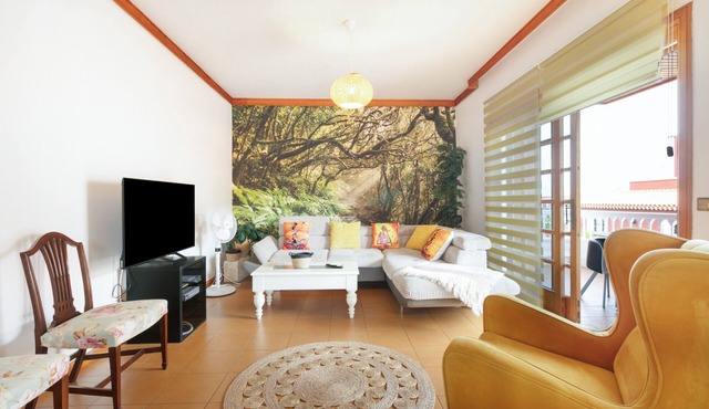 Vacation Chalet Isla Tenerife with Sea Views, Private Terrace and Wi-Fi