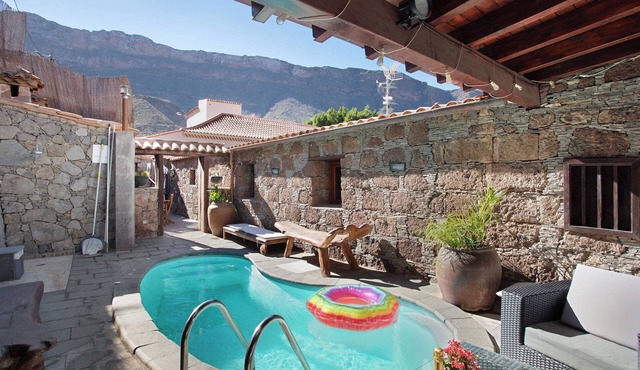 Vacation Home "Bentayga Sensation" with Mountain View, Private Pool & A/C