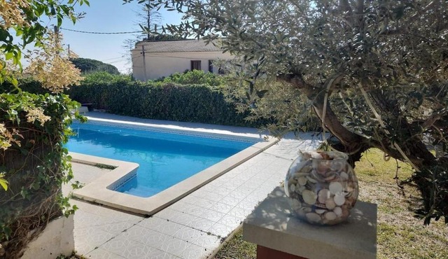 Villa entre viñas y mar