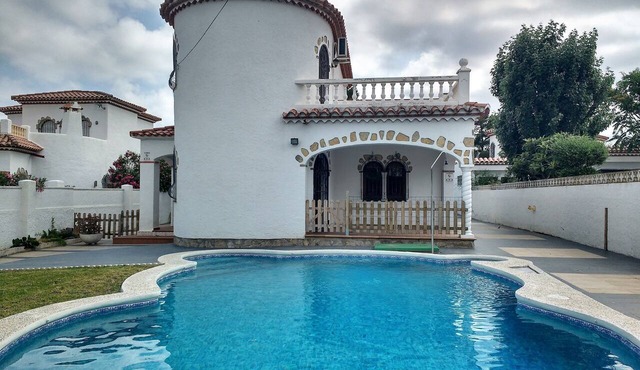 Villa for 10 people, in Miami Playa located 800m from the beach