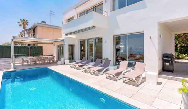 Villa Giovanna I - Five Bedroom Villa, Sleeps 12