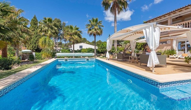 Villa Kaktus: Your Private Pool Oasis in Costa de la Calma