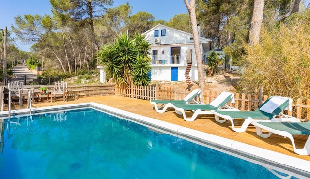 Villa Maroc - Four Bedroom Villa, Sleeps 8