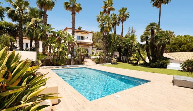 Villa Mirablau | Luxury Pool with Ocean Views by PG