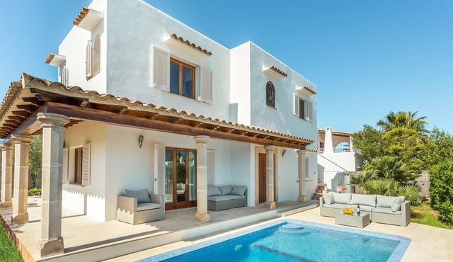 Villa 'Russadir' with Private Pool, Wi-Fi and Air Conditioning