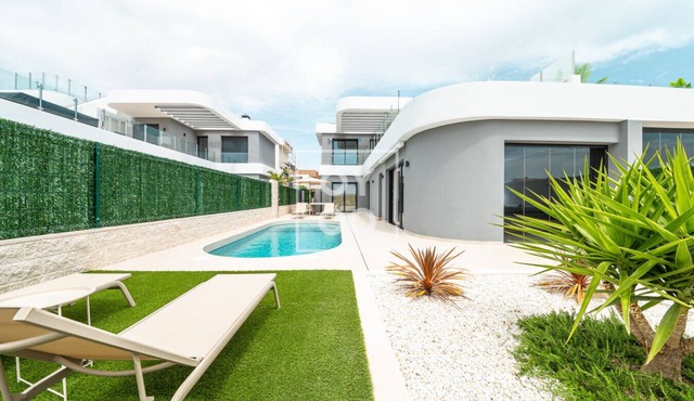 Villa Sol & Senses - Private pool, design villa at Serena Golf - by OYOOSTAYS