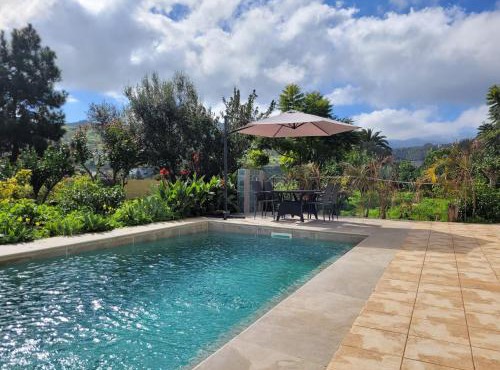 Villa with a heated pool for your exclusive use