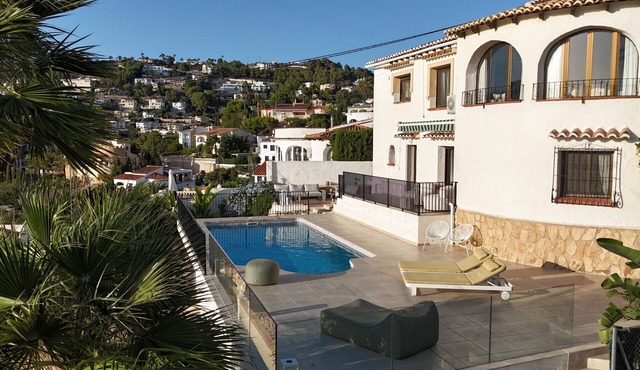 Villa with Pool and Charm in Benissa