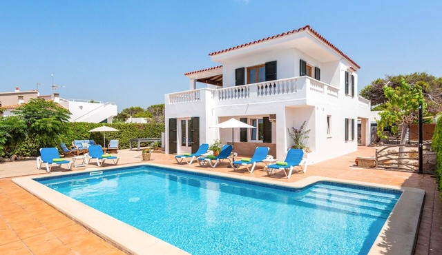 Villa with sea view and pool Villa Audaz