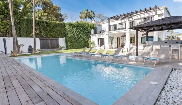 Villa Zacaluca – Your Private Paradise