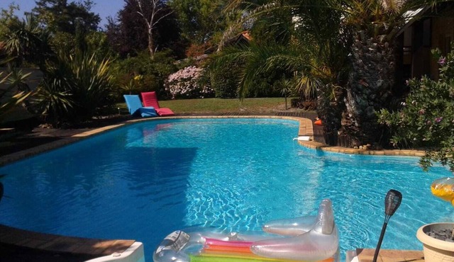 WEEK 30 SPECIAL OFFER: CHARMING HOUSE IN BISCARROSSE WITH POOL AND GARDEN