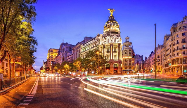 Welcome to your dream stay in the heart of Madrid!
