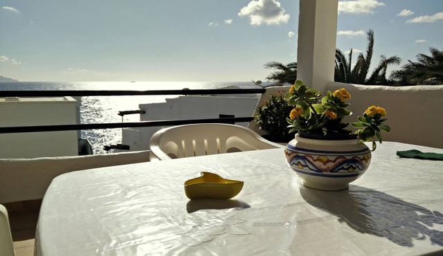 Wohnung "Faro de Sardina" mit Blick aufs Wasser by Interhome