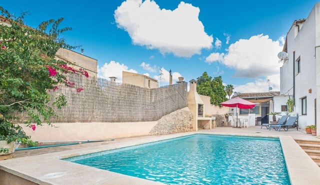 Wonderful private villa for 4 guests with private pool, A/C, TV, terrace and pets allowed