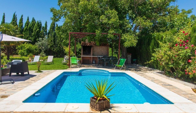 Wonderful private villa for 6 guests with WIFI, private pool, A/C, TV and pets allowed