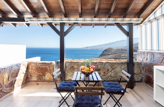 225 m² Apartment ∙ 3 bedrooms ∙ 6 guests