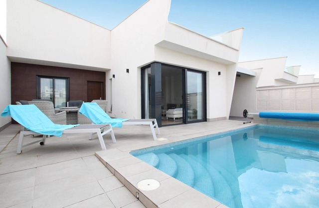 3 bedroom nice home in Los Alcázares
