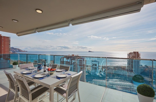 3 Bedrooms apartment in Sunset Drive Benidorm