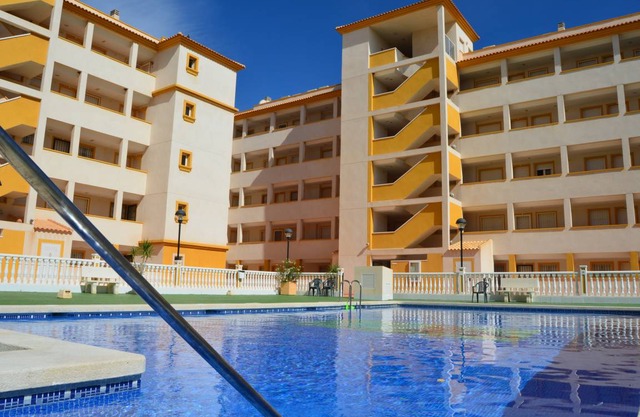 80 m² Apartment ∙ 3 bedrooms ∙ 6 guests