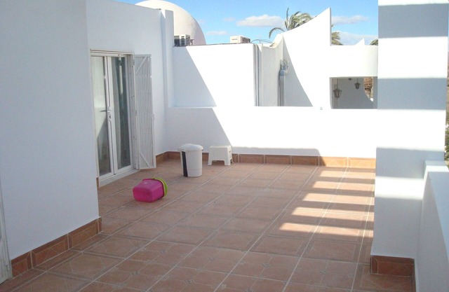 A impressive nudist apartment with terrace and two rooms, AC and pool