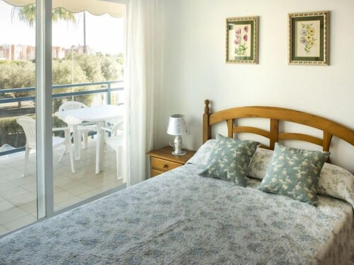 Apartment Green Beach in Oliva - 4 persons, 2 bedrooms